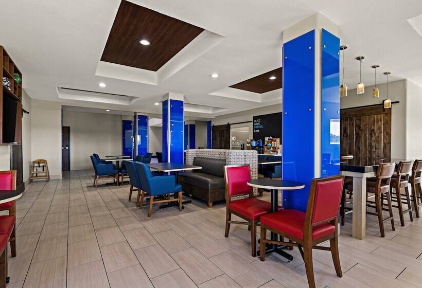 Holiday Inn Express Hotel & Suites Okmulgee By Ihg