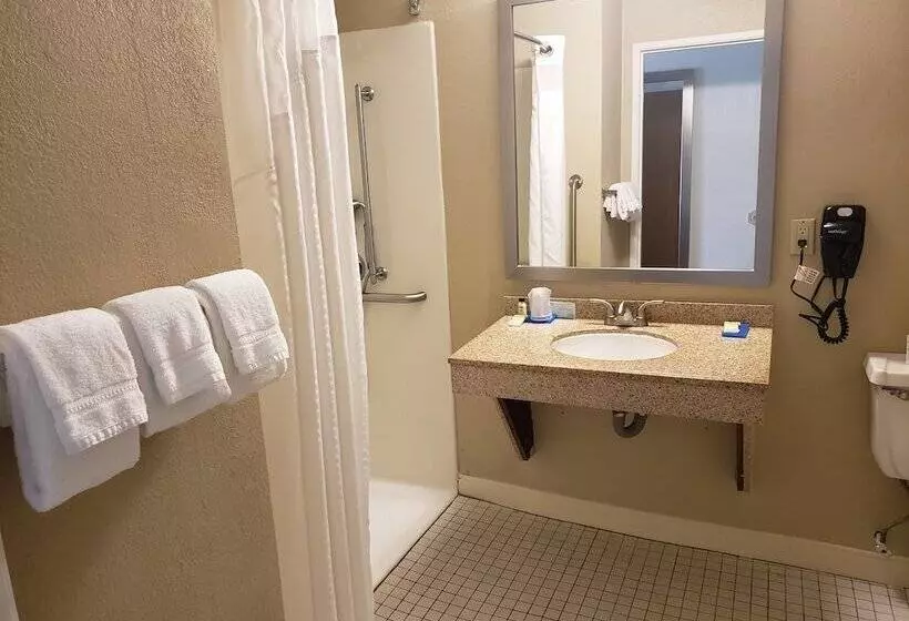 Holiday Inn Express Hotel Pittsburgh North/harmarville, An Ihg