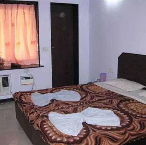 Отель Fabexpress Miramar