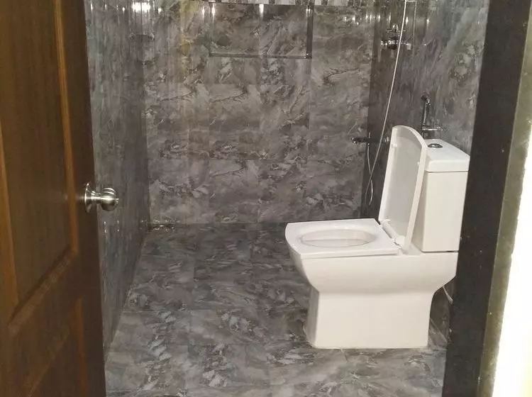 Отель Fabexpress Miramar