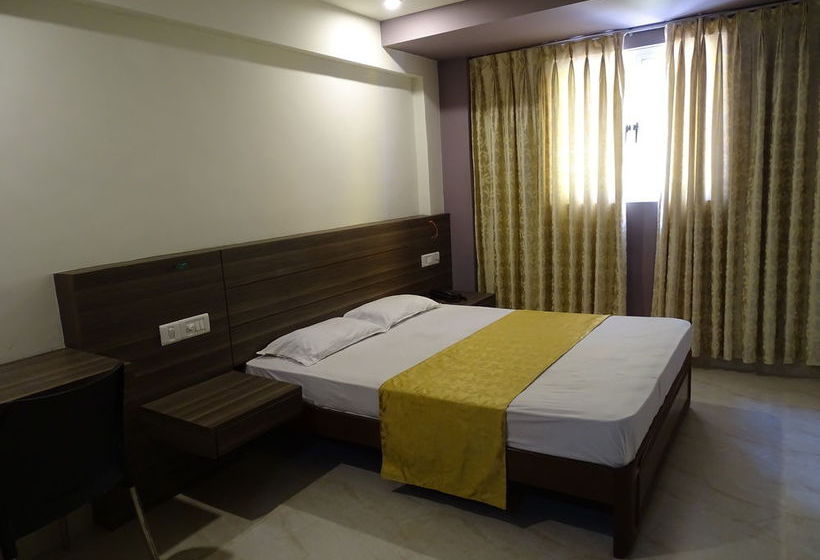 בית מלון כפרי Fabexpress Miramar