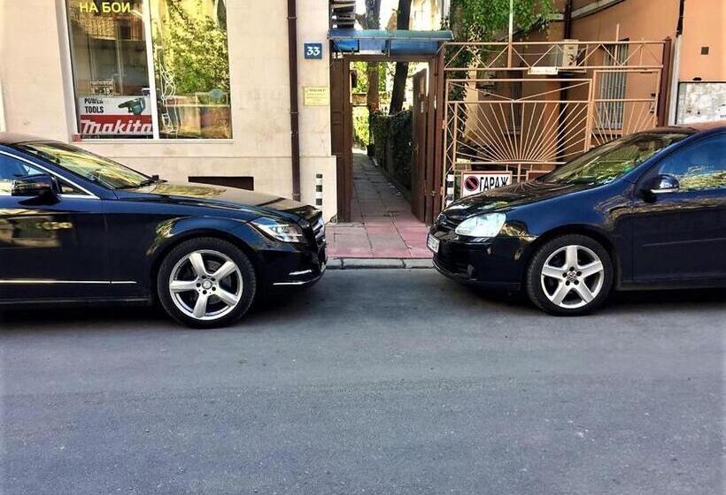 Retkeilymaja Elegance On A Budget   Rooms For Rent In Sofia Center