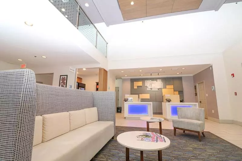 Holiday Inn Express Hotel & Suites Greenville, An Ihg