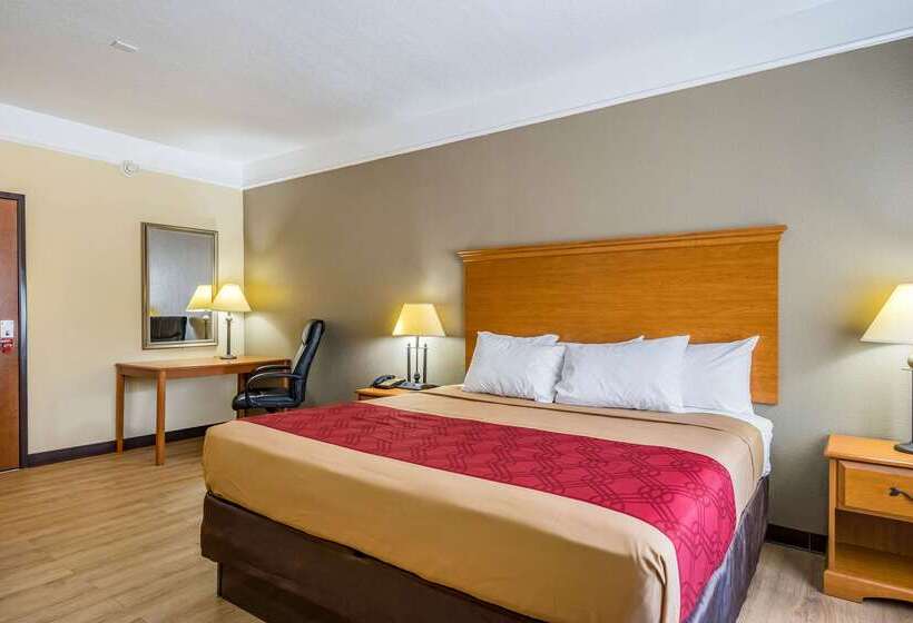 Отель Americinn By Wyndham New Braunfels