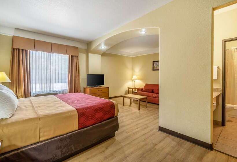 Отель Americinn By Wyndham New Braunfels