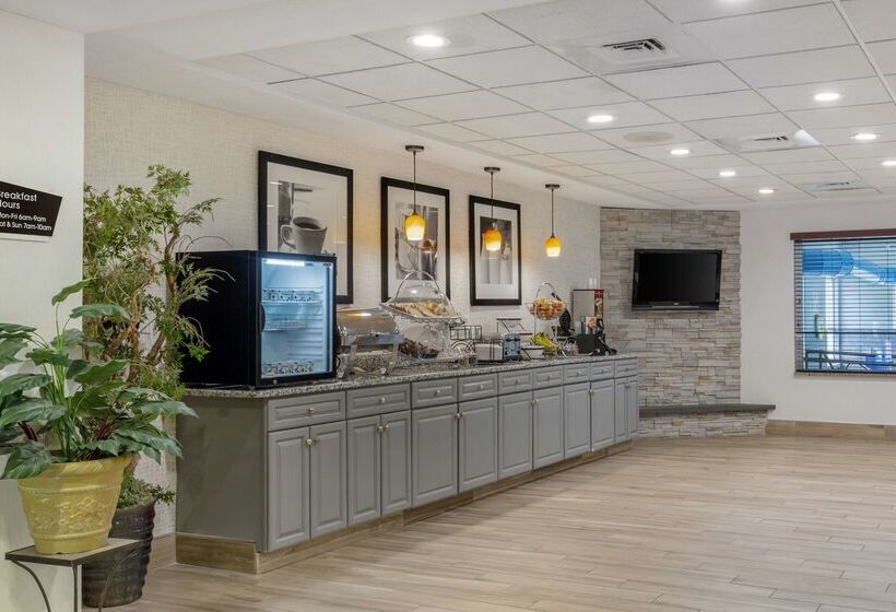 ホテル Best Western Plus New England Inn & Suites