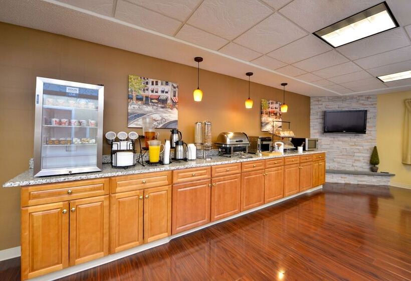 ホテル Best Western Plus New England Inn & Suites