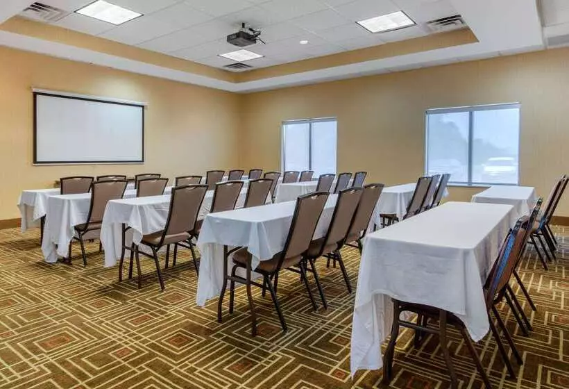 호텔 Comfort Suites Jackson I 40