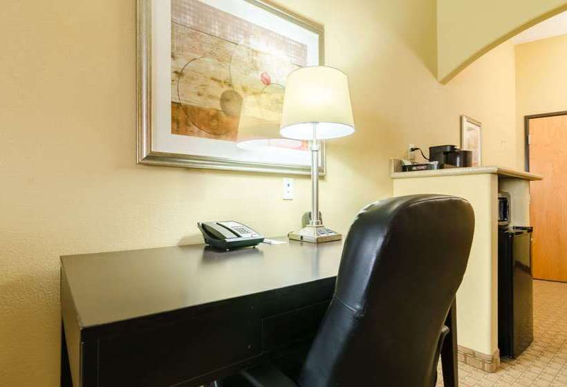 בית מלון כפרי Comfort Suites Salina South