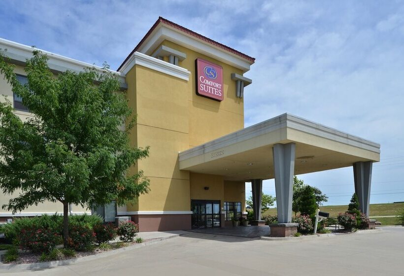 בית מלון כפרי Comfort Suites Salina South