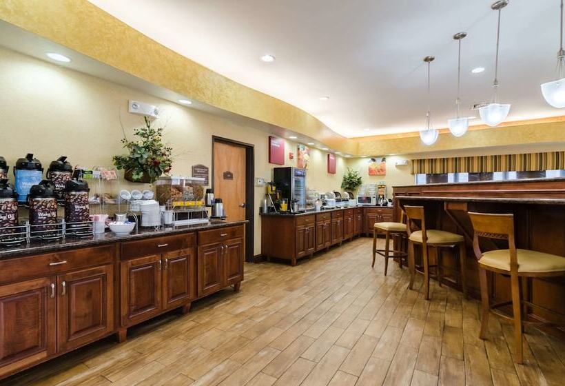 בית מלון כפרי Comfort Suites Salina South