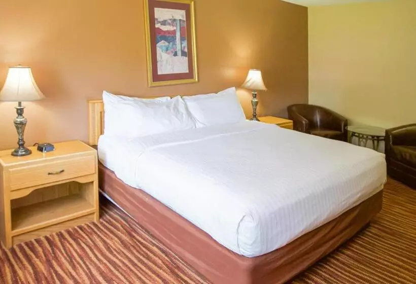 Hotel First Choice Inn At The Swell