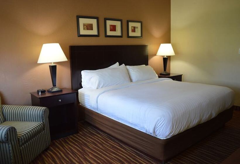 Отель First Choice Inn At The Swell