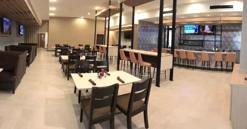 هتل Holiday Inn & Suites Mckinney N Allen, An Ihg