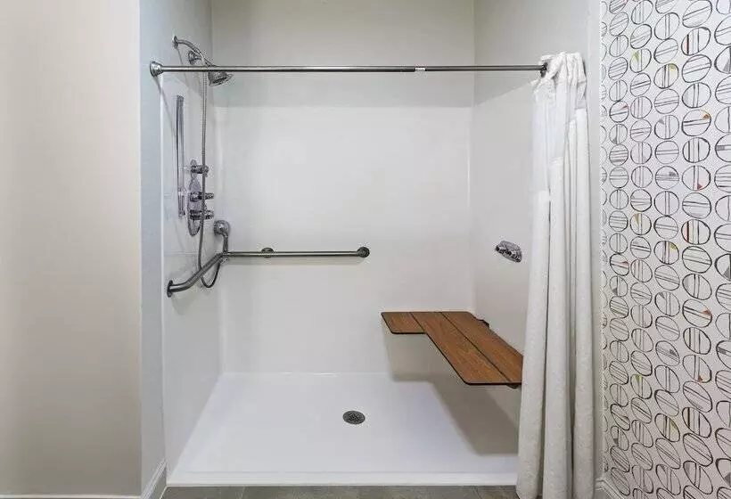 هتل Holiday Inn & Suites Mckinney N Allen, An Ihg