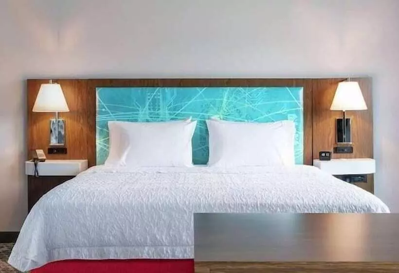 Отель Hampton Inn Norton, Va