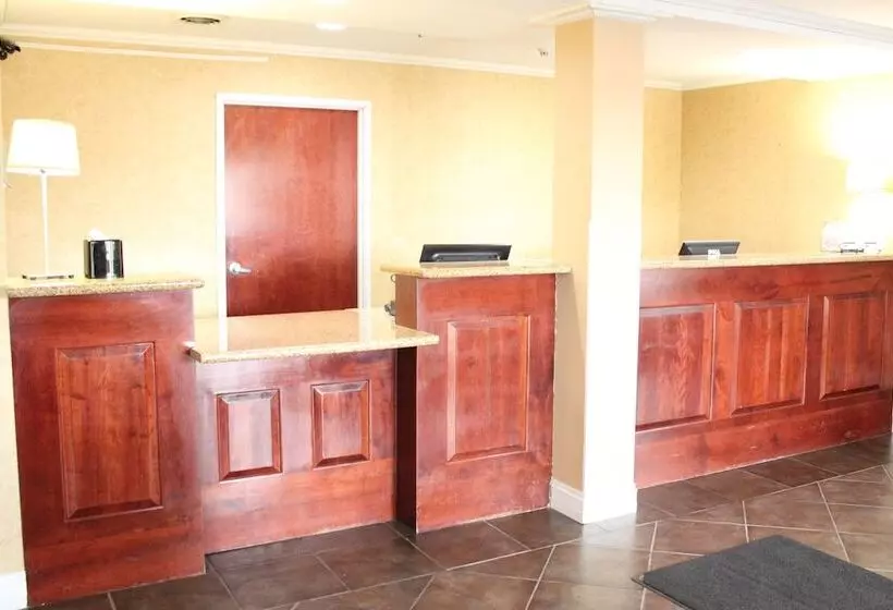 Отель Hampton Inn Norton, Va