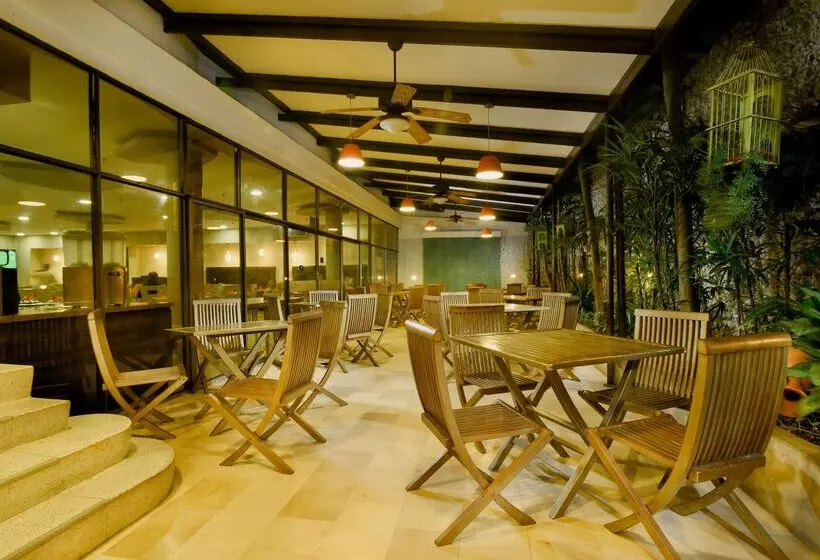 Отель Howard Johnson By Wyndham Barranquilla Versalles