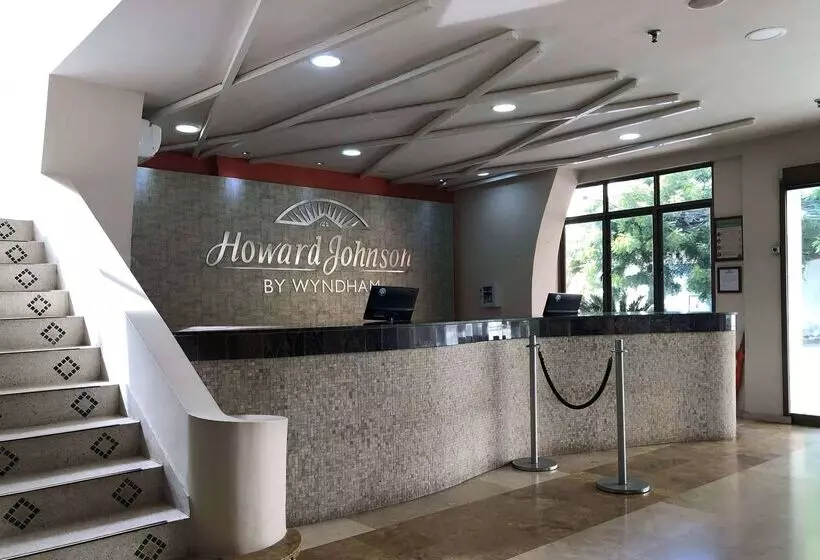 Отель Howard Johnson By Wyndham Barranquilla Versalles