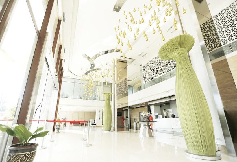 בית מלון כפרי Mercure Padang