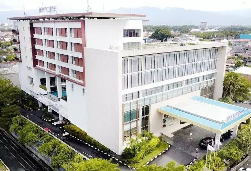 בית מלון כפרי Mercure Padang