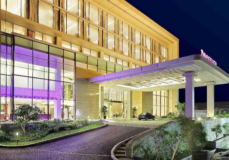 בית מלון כפרי Mercure Padang