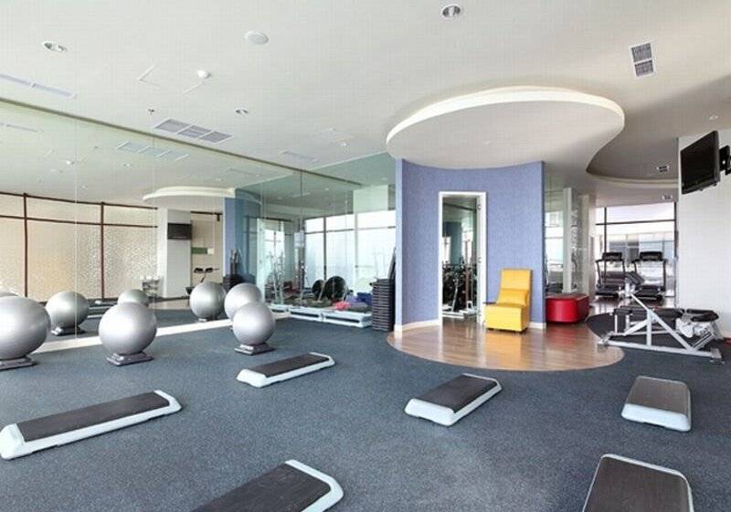 בית מלון כפרי Mercure Padang