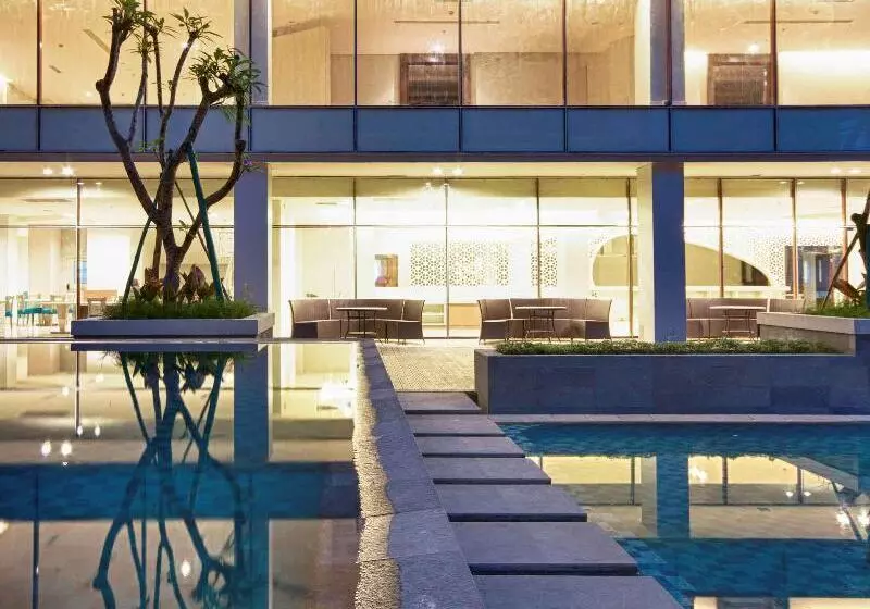 בית מלון כפרי Mercure Padang