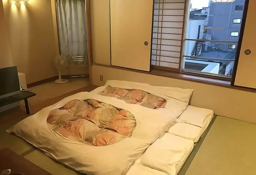 Hotel Osaka Ryokan Kuramoto