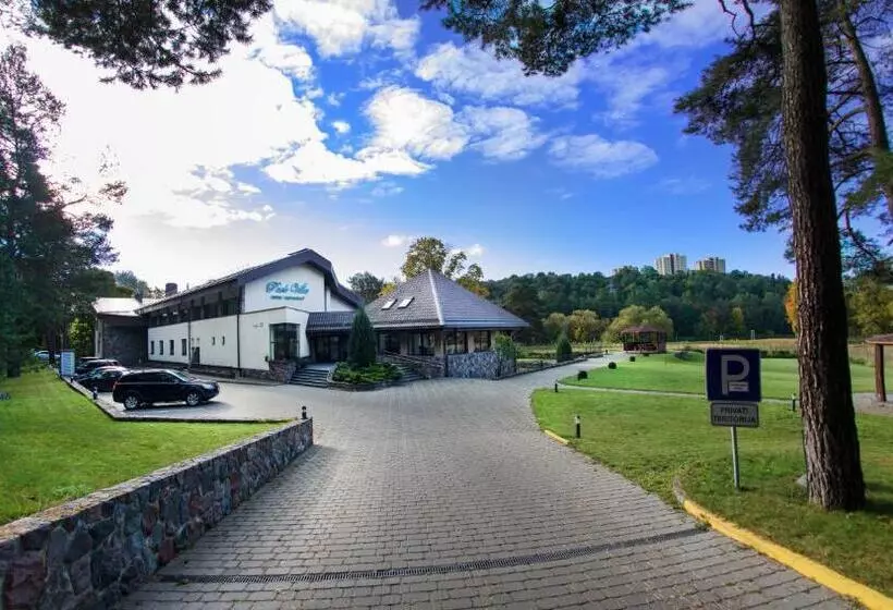 هتل Park Villa