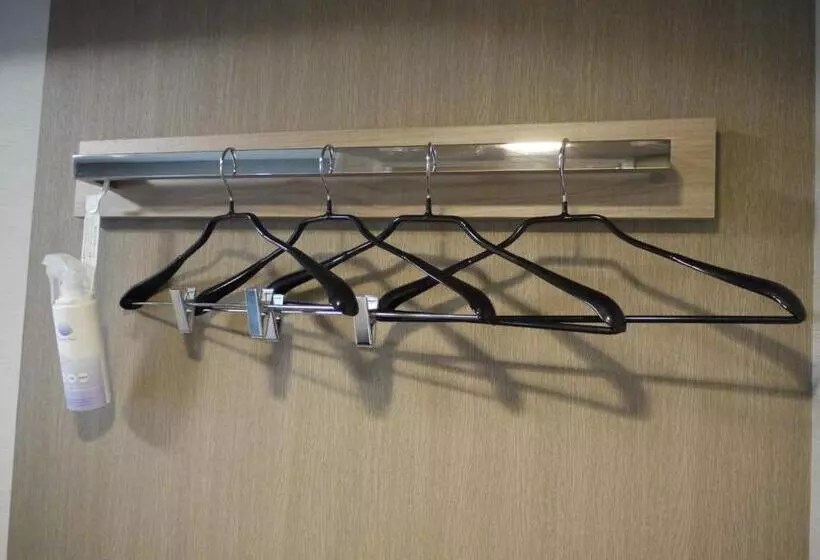 Отель Ueda Ekimae Royal