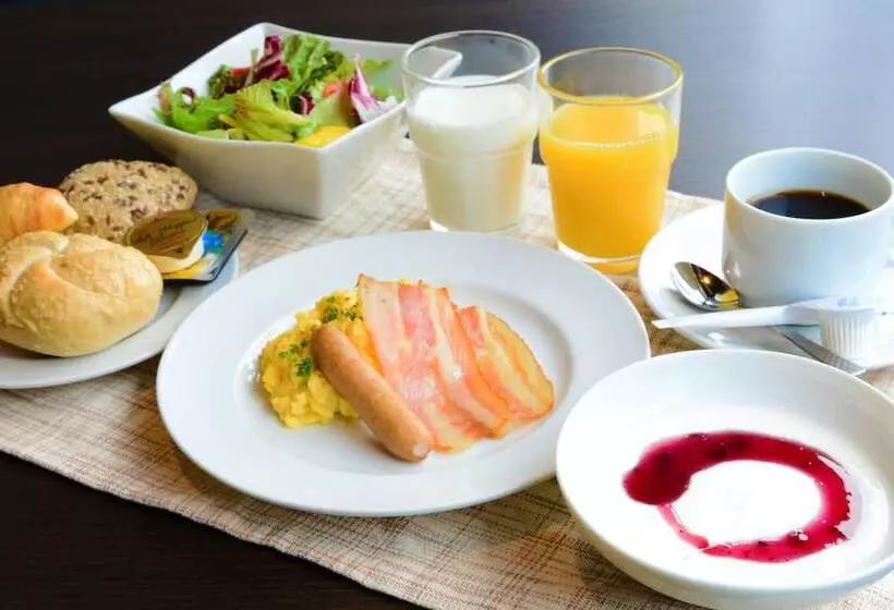 Отель Ueda Ekimae Royal