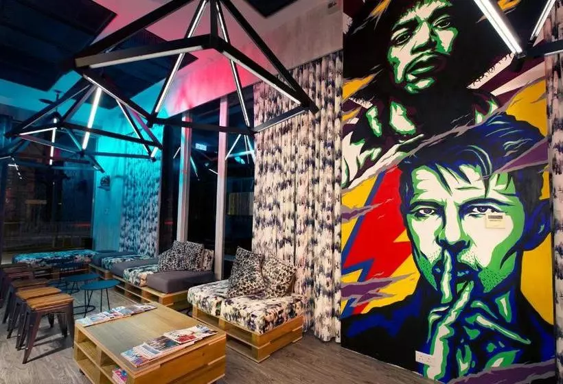 Mojo Nomad Aberdeen By Ovolo