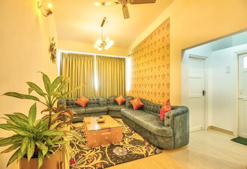 Santa Monica Resort Calangute