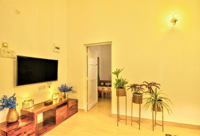 Santa Monica Resort Calangute