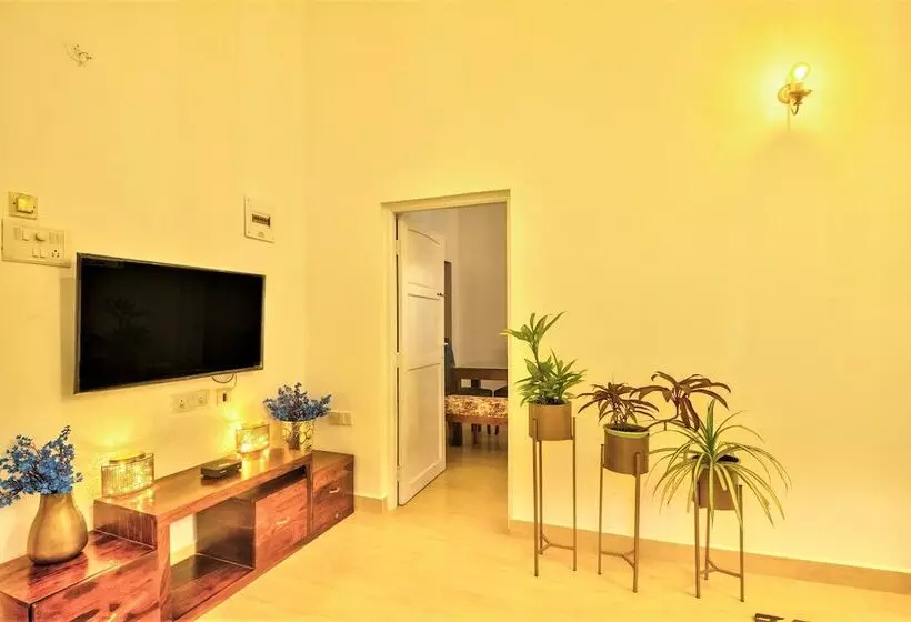 Santa Monica Resort Calangute