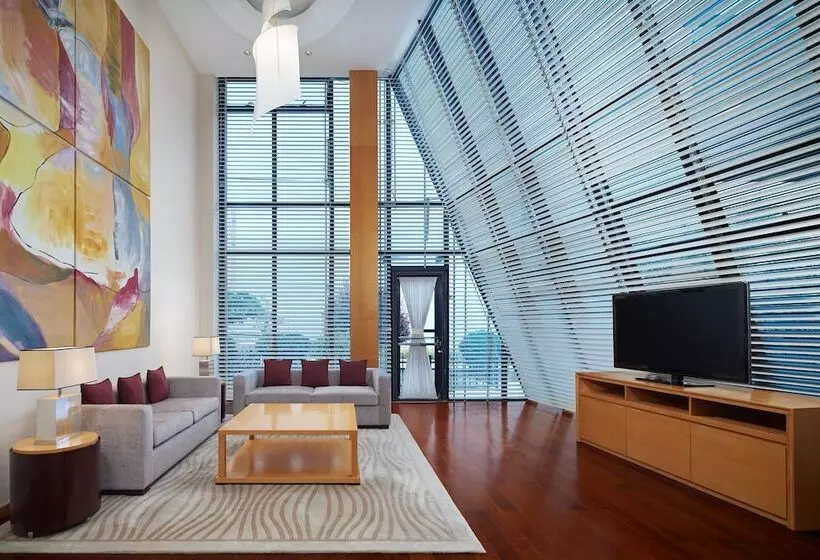 Sheraton Yantai Golden Beach Resort