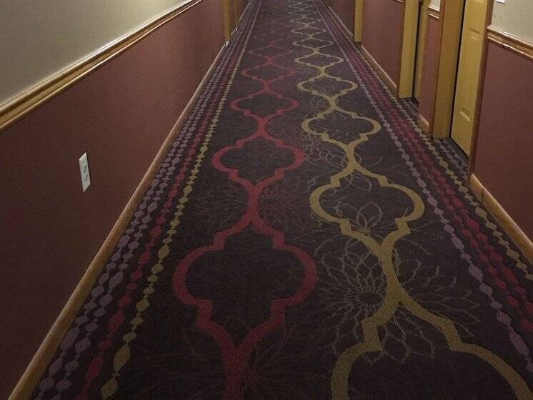 ホテル Red Roof Inn & Suites Clinton, Ms