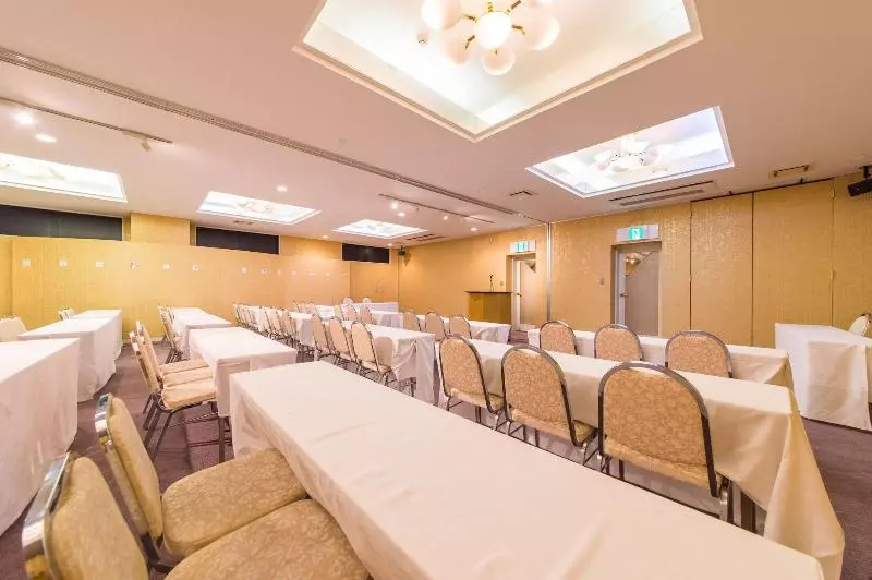 Apa Hotel Kagadaishoji Ekimae