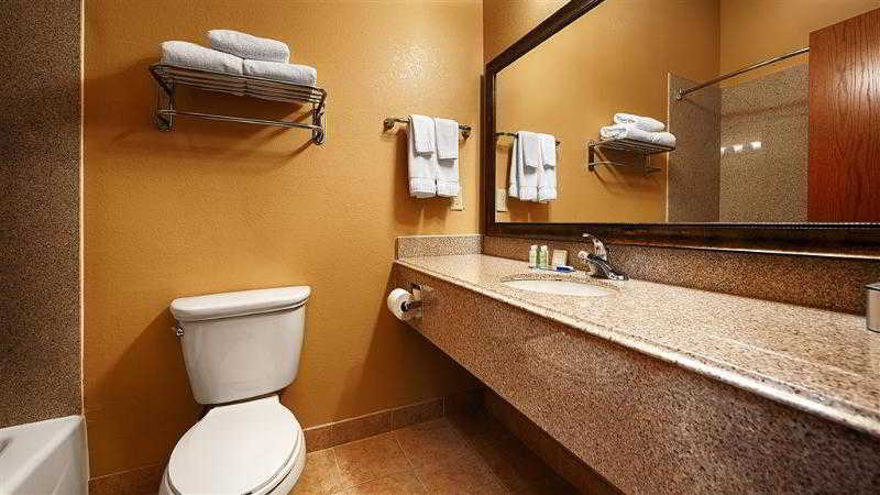 Отель Baymont By Wyndham Cuero