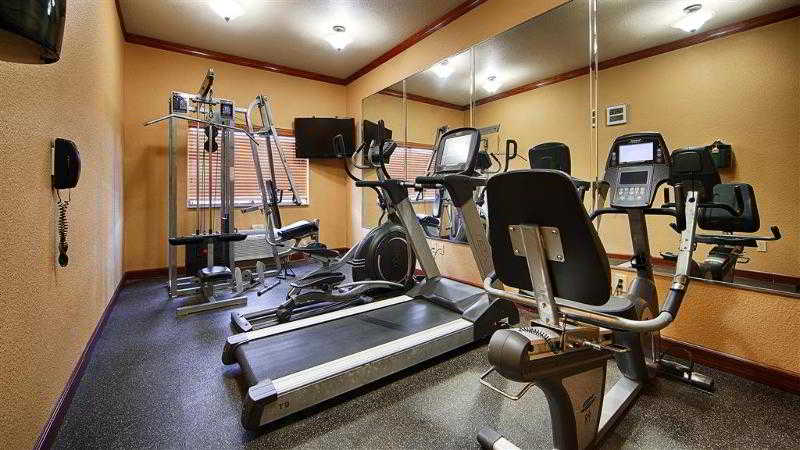 Отель Baymont By Wyndham Cuero