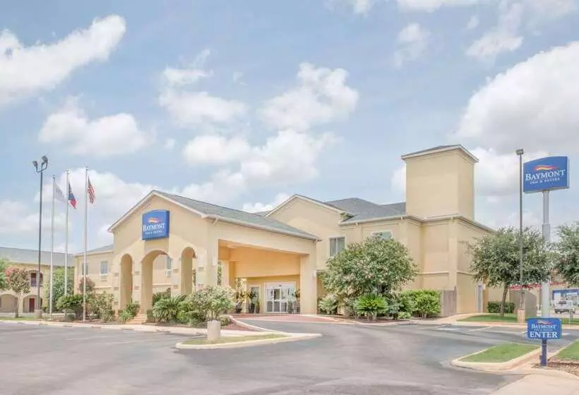 ホテル Baymont By Wyndham Pearsall