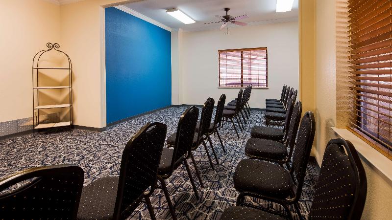 Отель Best Western Dinosaur Valley Inn & Suites