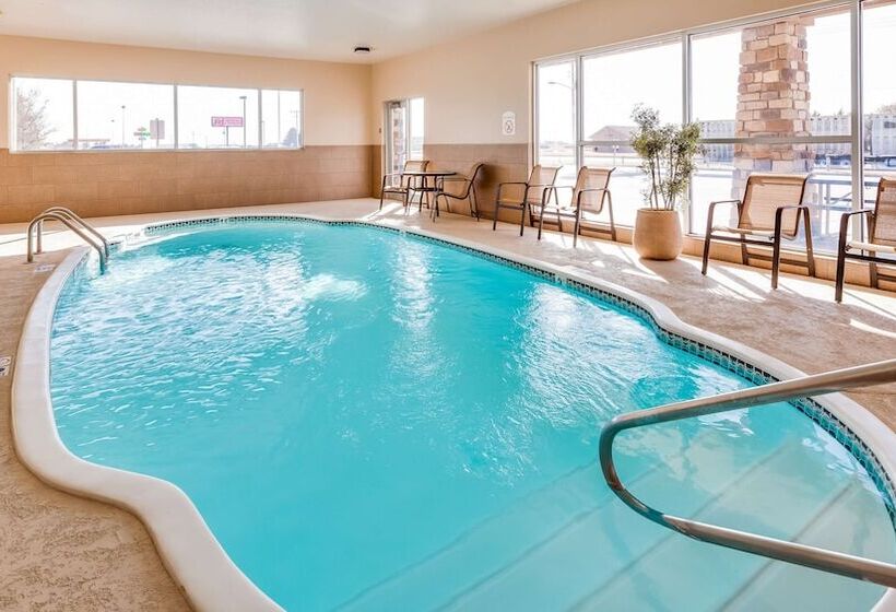 Отель Best Western El Quartelejo Inn & Suites