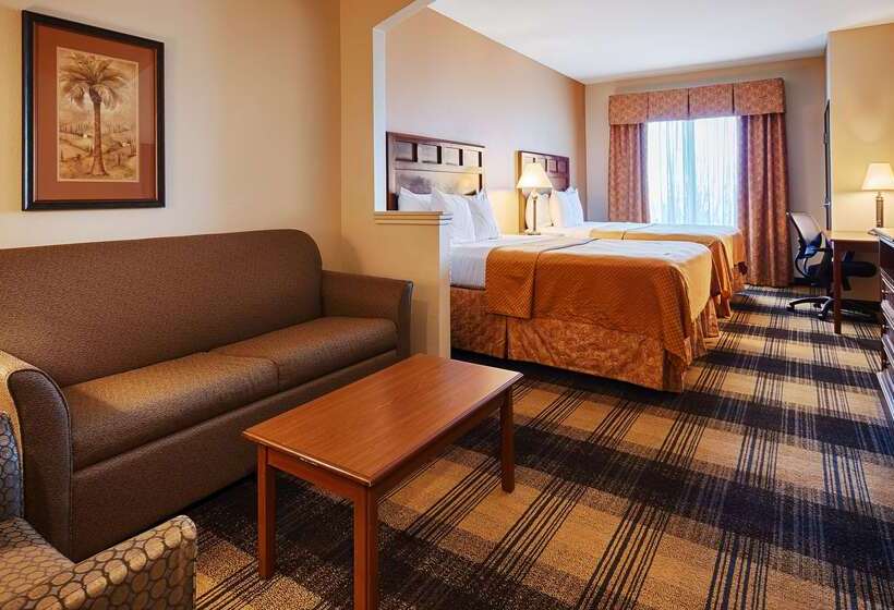 Best Western Lockhart Hotel & Suites
