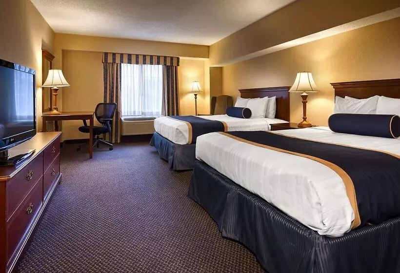 호텔 Best Western Plus Crossroads Inn & Suites
