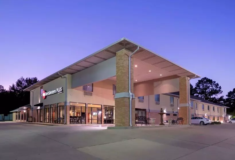 Best Western Plus Two Rivers Hotel & Suites