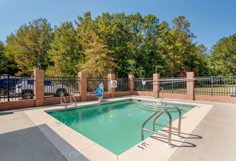 Best Western Plus Two Rivers Hotel & Suites