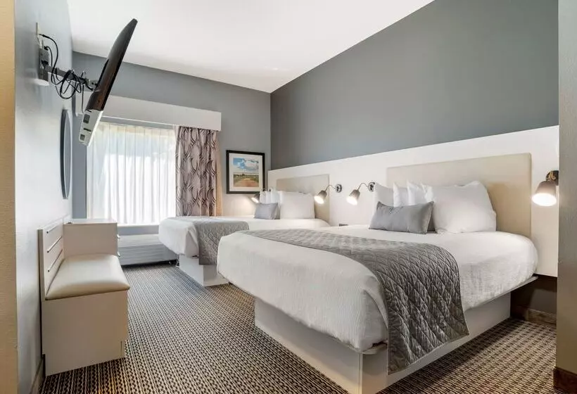 Best Western Plus Two Rivers Hotel & Suites