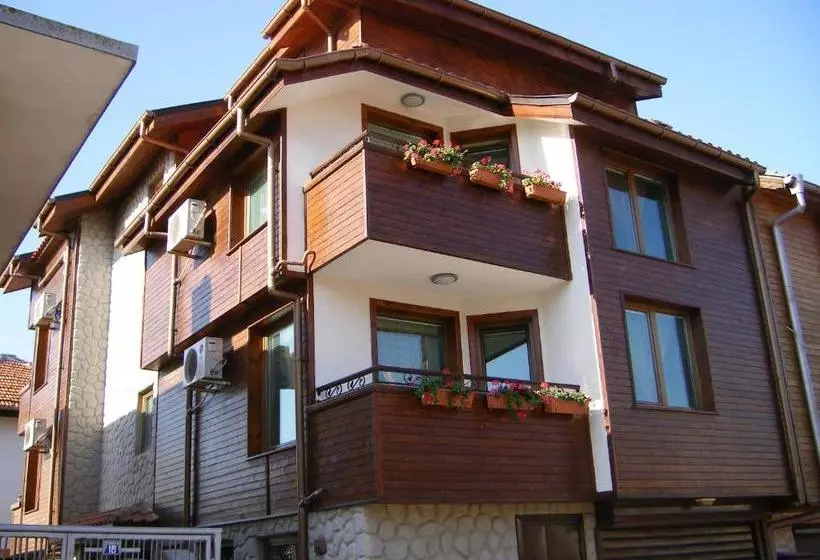 Hotel Dari Guest Rooms стаи за гости дари